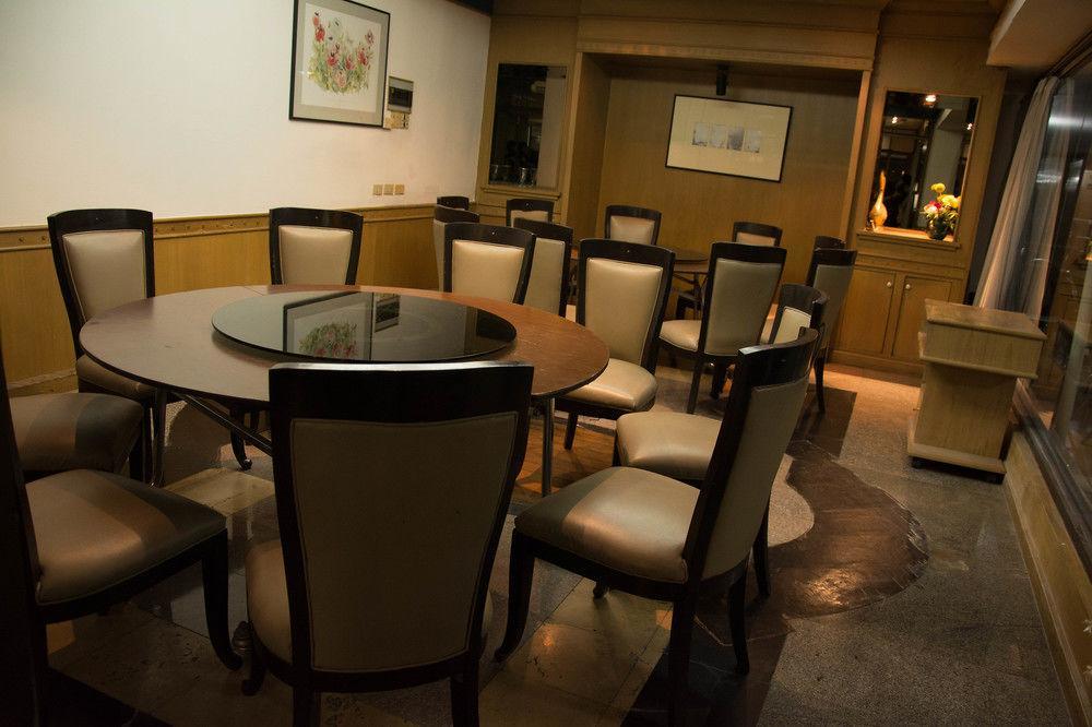 Maxx Hotel Bangkok Extérieur photo
