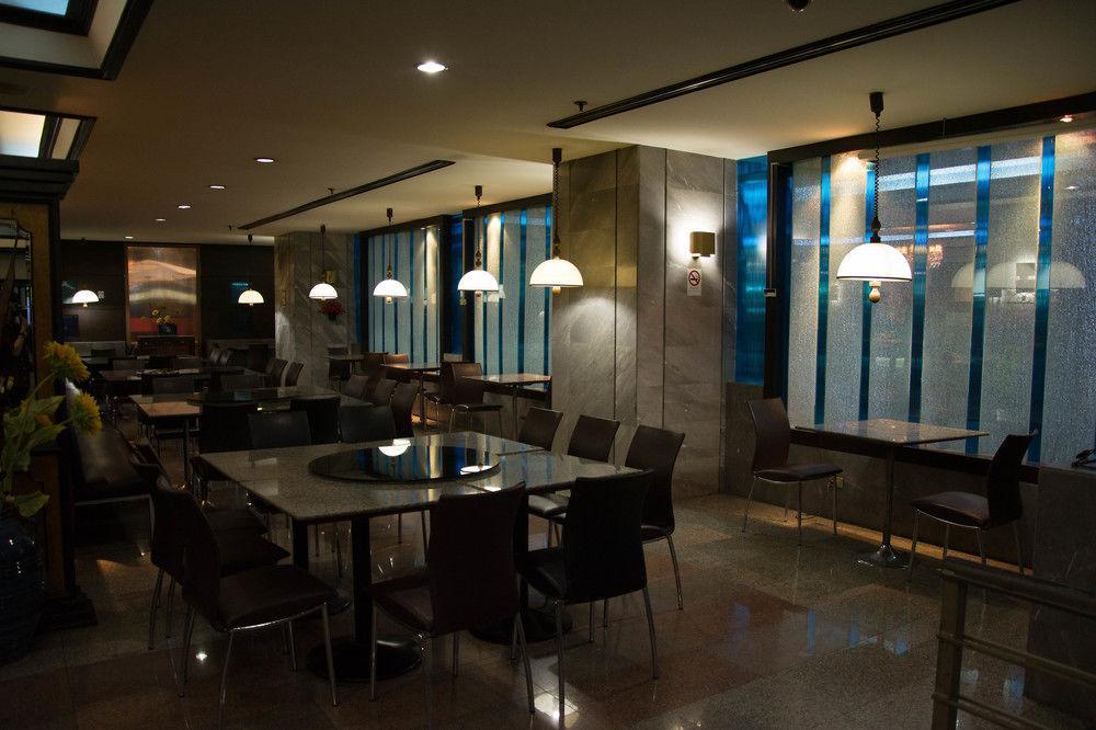 Maxx Hotel Bangkok Extérieur photo